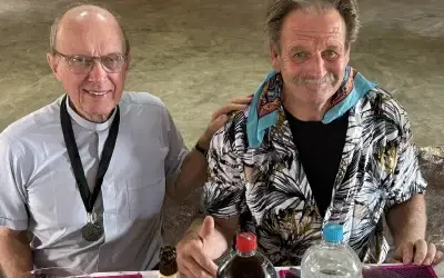 Pats Party at Tanjomoha